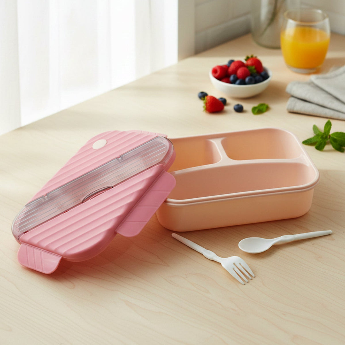 Children’s food storage container, plastic, with sections for different foods lunch box